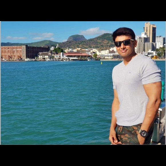 Meet your Posher, Aditya - Picture 1 of 1